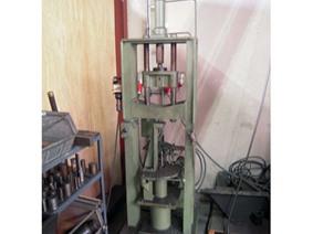 Vermeulen Hydraulic press, Dubbelkolomspersen