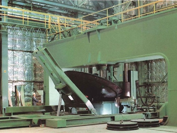 Bauer 400 ton Dish end forming press