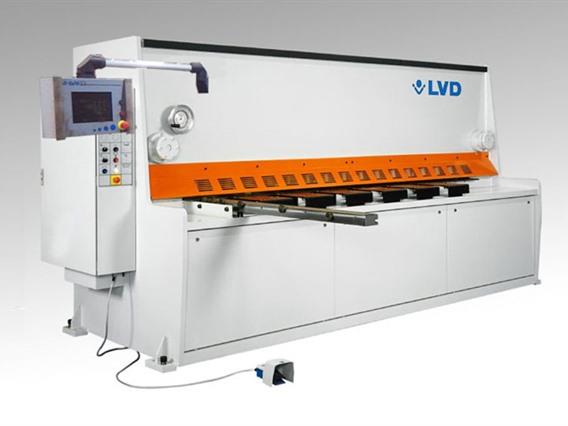 LVD HST-E 3100 x 16 mm CNC touch