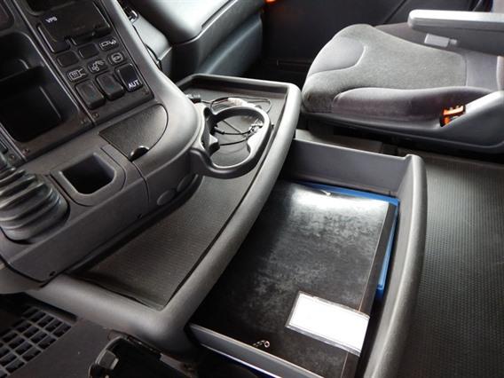 Scania 360 Type 124L