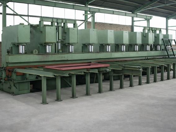 Bakker 1500 ton x 12 meter, Hydraulic press brakes