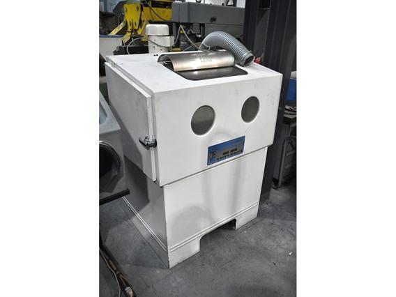 Zero - Clemco suction blast cabinet