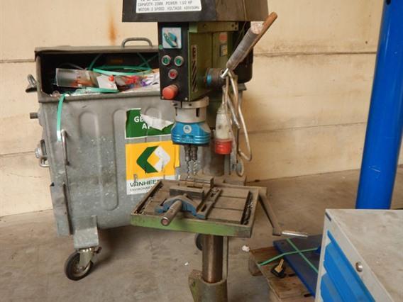 Brown 10 speed drill press