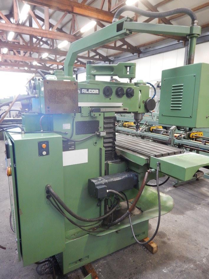Alcor Machine Gebruikte Universele freesmachines conventioneel & CNC, Alcor - X: 750 ...