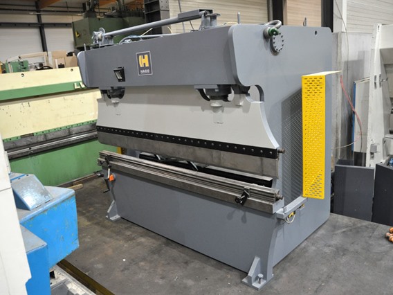machine hydraulique en 5 lettres