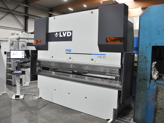 LVD PPEB 135 ton x 3100 mm CNC