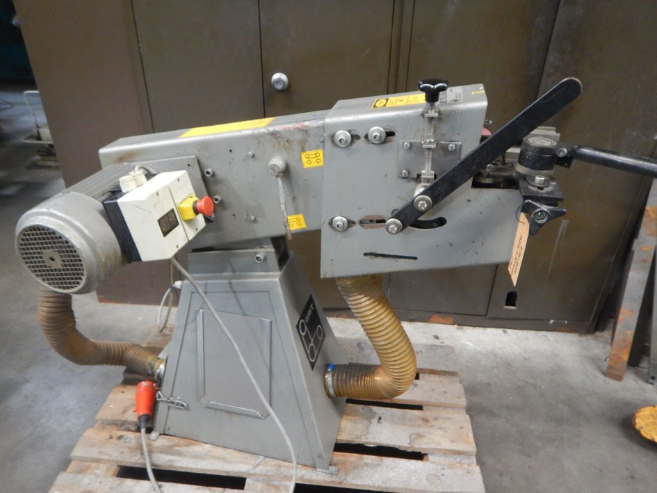 thumbnail image 2 of Trick-Tools Versa-Mount Vise And Grinder Wall Mount, Receiver Hitch Style Tool Mount, Made In The A 2 of 10