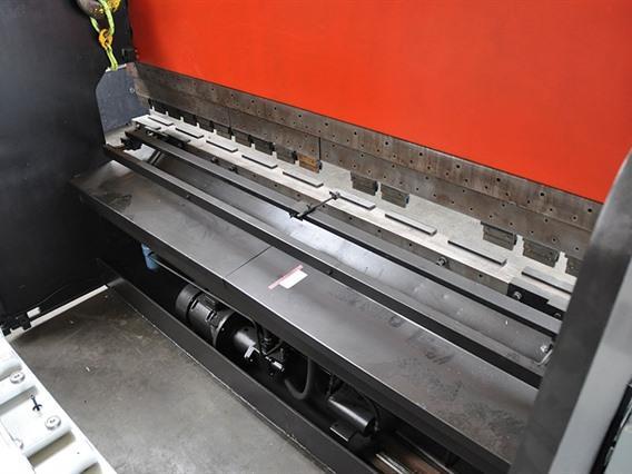 Amada RG 200 ton x 4050 mm