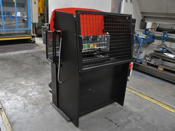 Amada RG 25 ton x 1250 mm