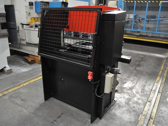 Amada RG 25 ton x 1250 mm