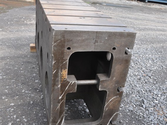 Clamping bloc 1980 x 800 x 500 mm