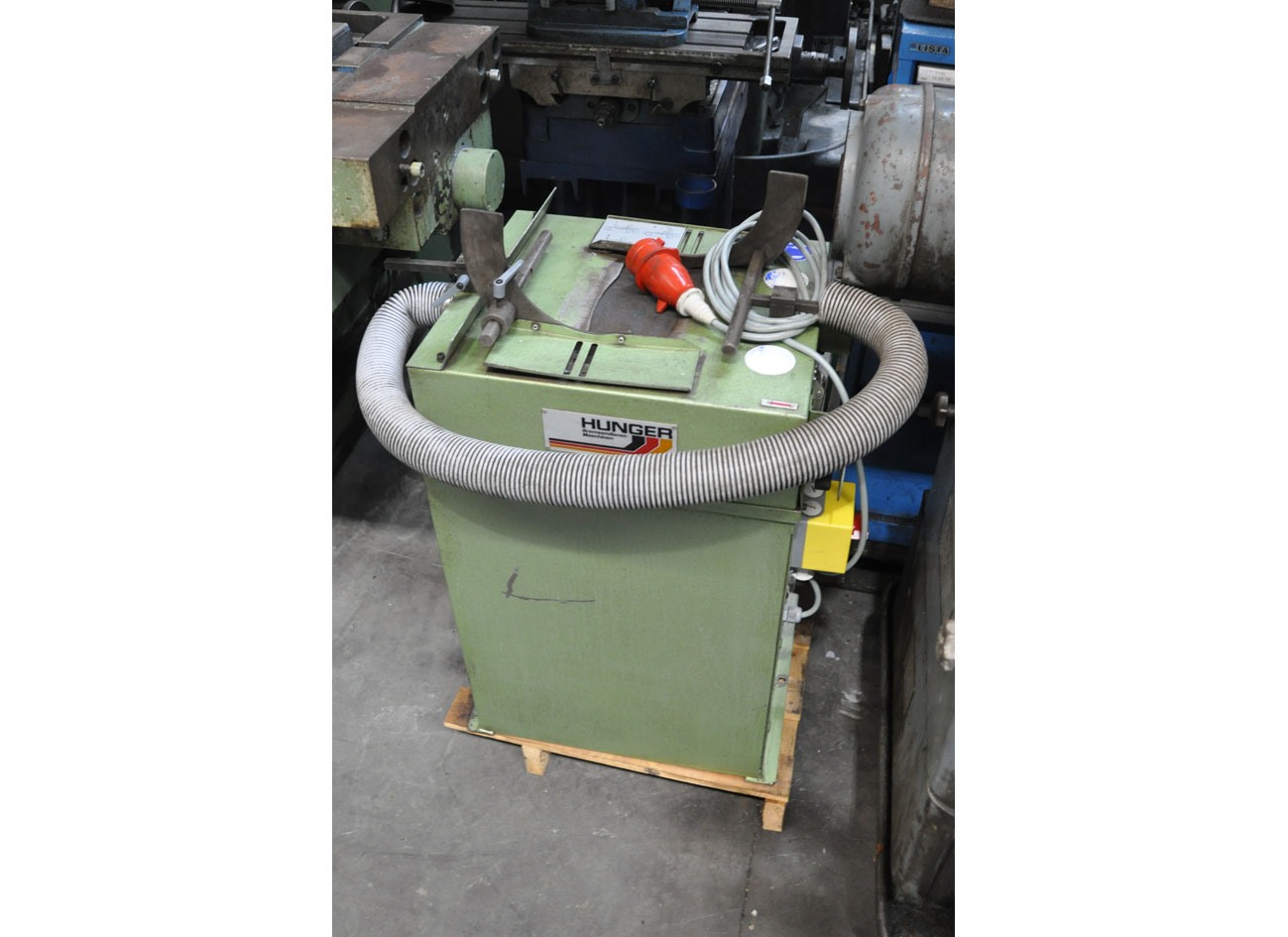Hunger Brake pad/shoe grinder — Turning & adjusting machine — photo 3