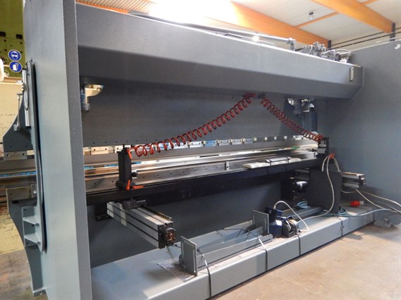 Haco PPES 135 ton x 4100 mm CNC