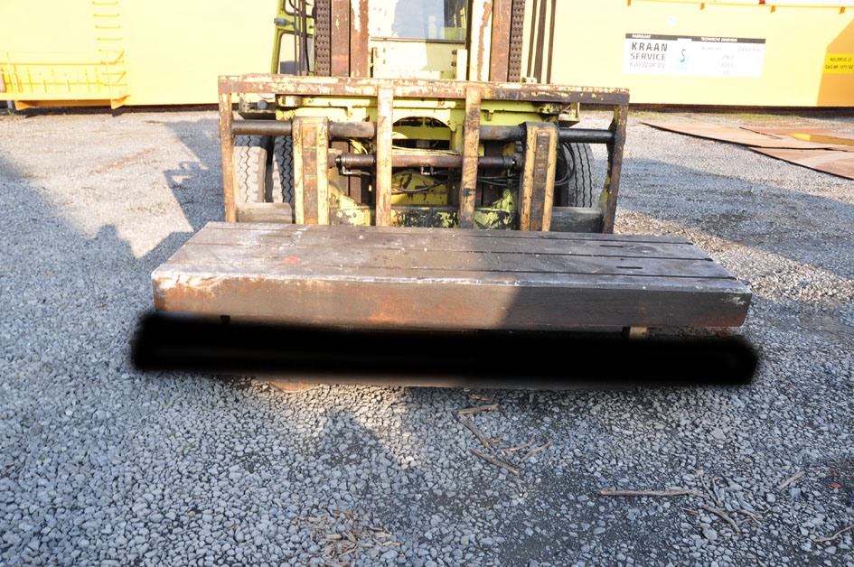 T-slot Table 2425 x 750 x 170 mm — Tables & Floorplates — photo 2
