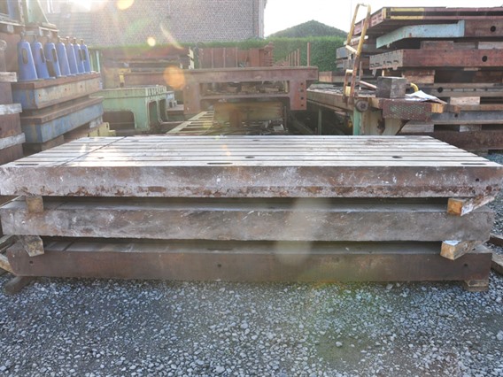 T-slot Table 3500 x 1525 x 205 mm