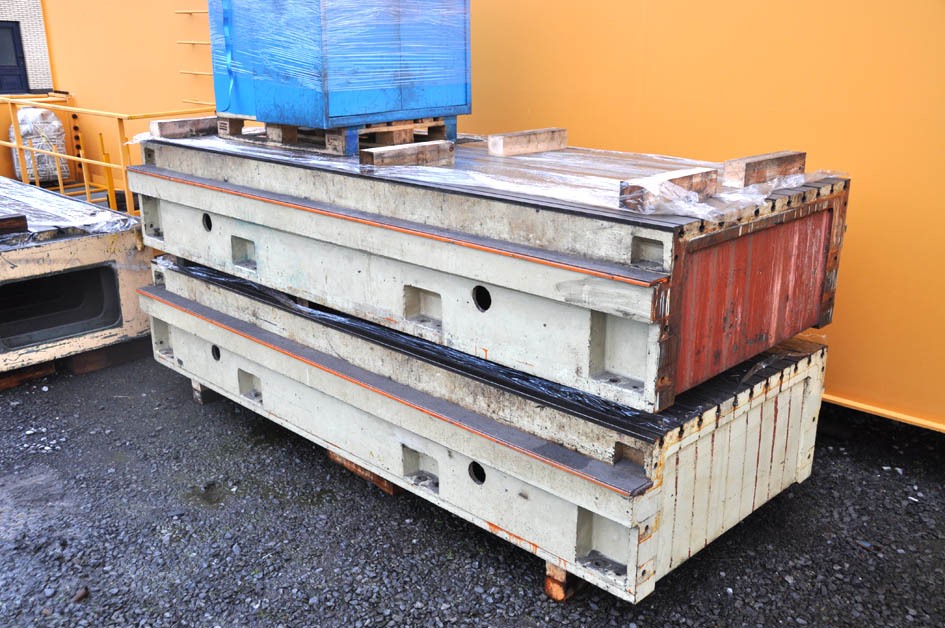 Tslot Table 3600 x 1370 x 640 mm Tables & Floorplates, N° 10598