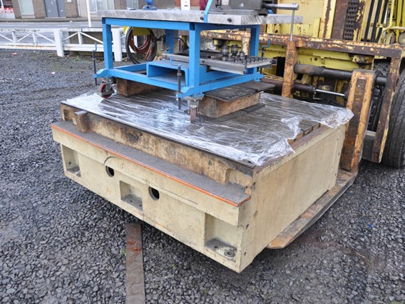 T-slot Table 1770 x 1370 x 640 mm