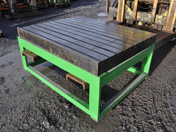 T-slot Table 1770 x 1370 x 780 mm