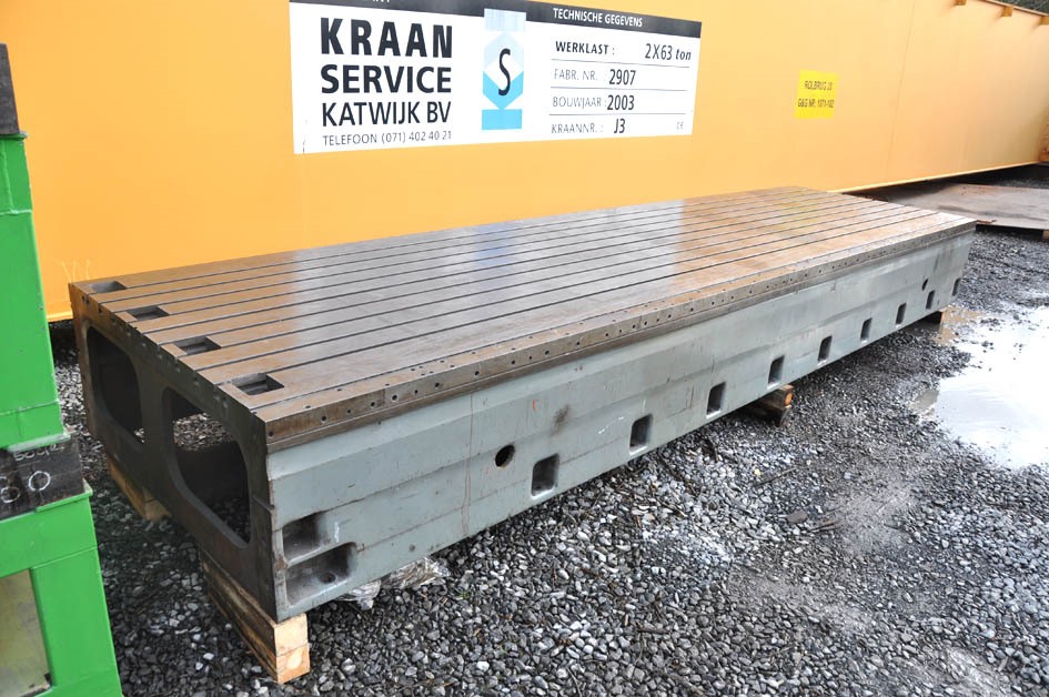 T-slot Table 5550 x 1500 x 620 mm — Tables & Floorplates — photo 1