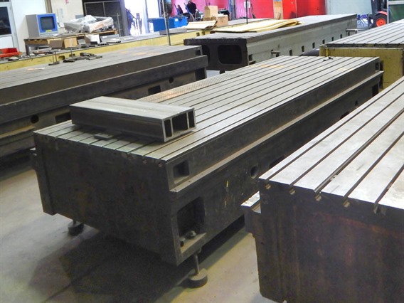 T-slot Table 3600 x 1370 x 640 mm