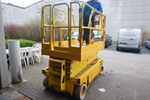 Grove scissor lift