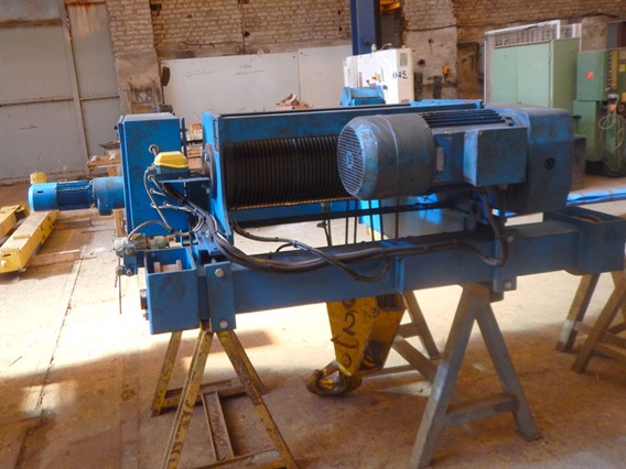 ADC 20 ton hoist