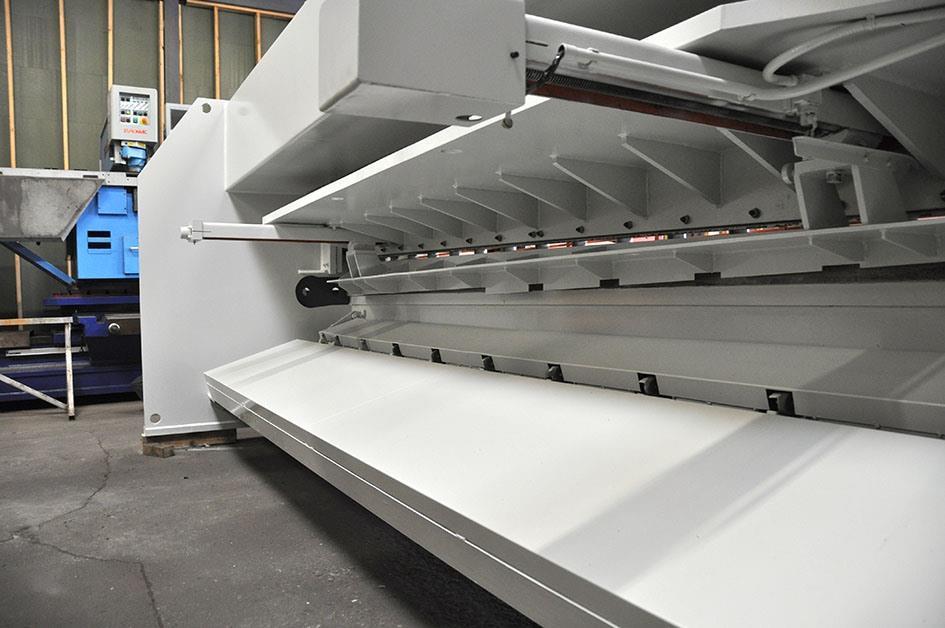 LVD MVC 4050 x 8 mm NC — Hydraulic guillotine shears — photo 3