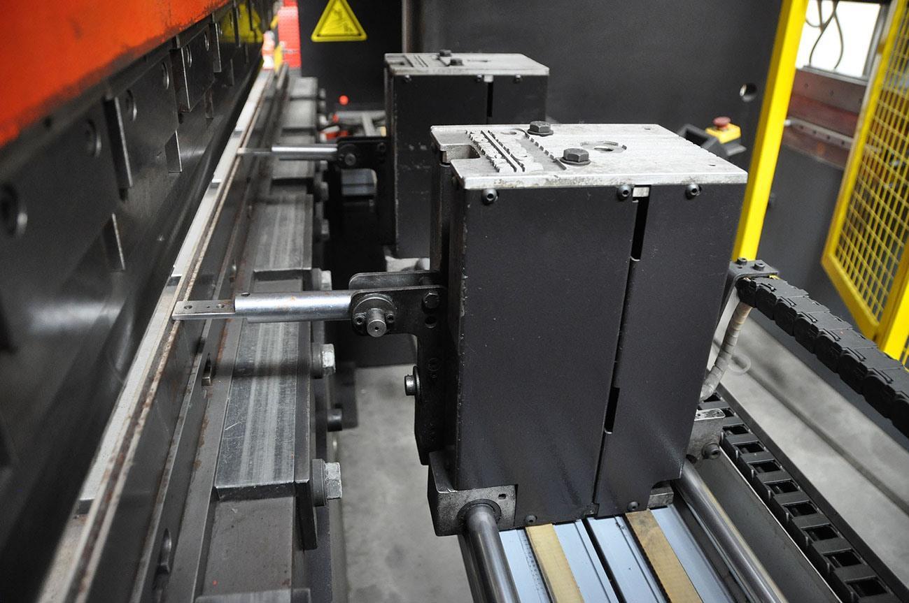 Amada HFBO 220 30 — Hydraulic press brakes — photo 3