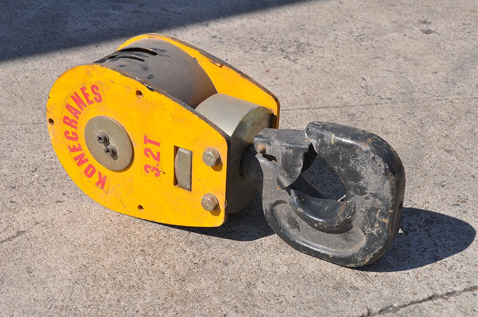 Crane Hook 3,2 ton — Conveyors, Overhead Travelling Crane, Jig Cranes — photo 1
