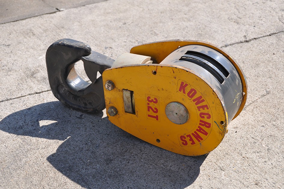 Crane Hook 3,2 ton — Conveyors, Overhead Travelling Crane, Jig Cranes — photo 2