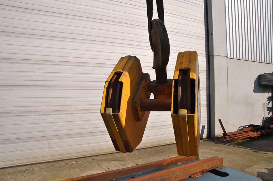 Crane Hook 3,75 ton — Conveyors, Overhead Travelling Crane, Jig Cranes — photo 2