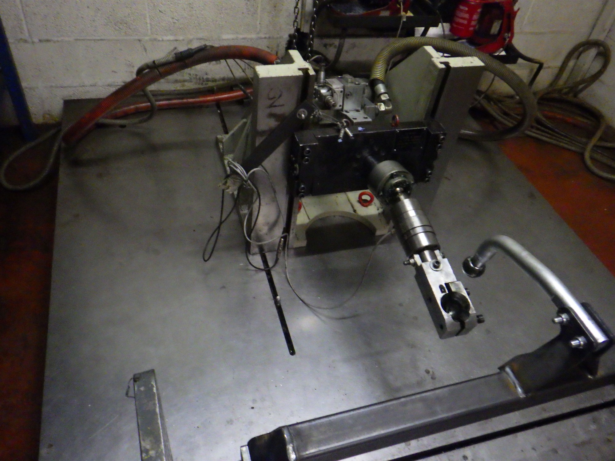 Used Tension and pressure testing gauge, Schenck - Fatigue test rig N ...