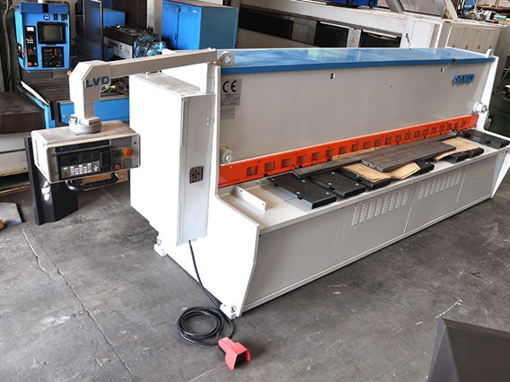 LVD HST-E 4100 x 6 mm CNC