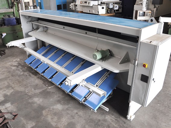 LVD HST-E 4100 x 6 mm CNC