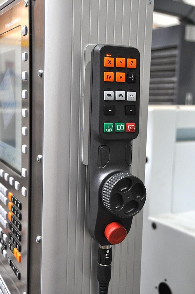 Correa A16 — Bed milling machines with moving table & CNC — photo 3
