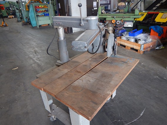 Rockwell sandwich panel saw