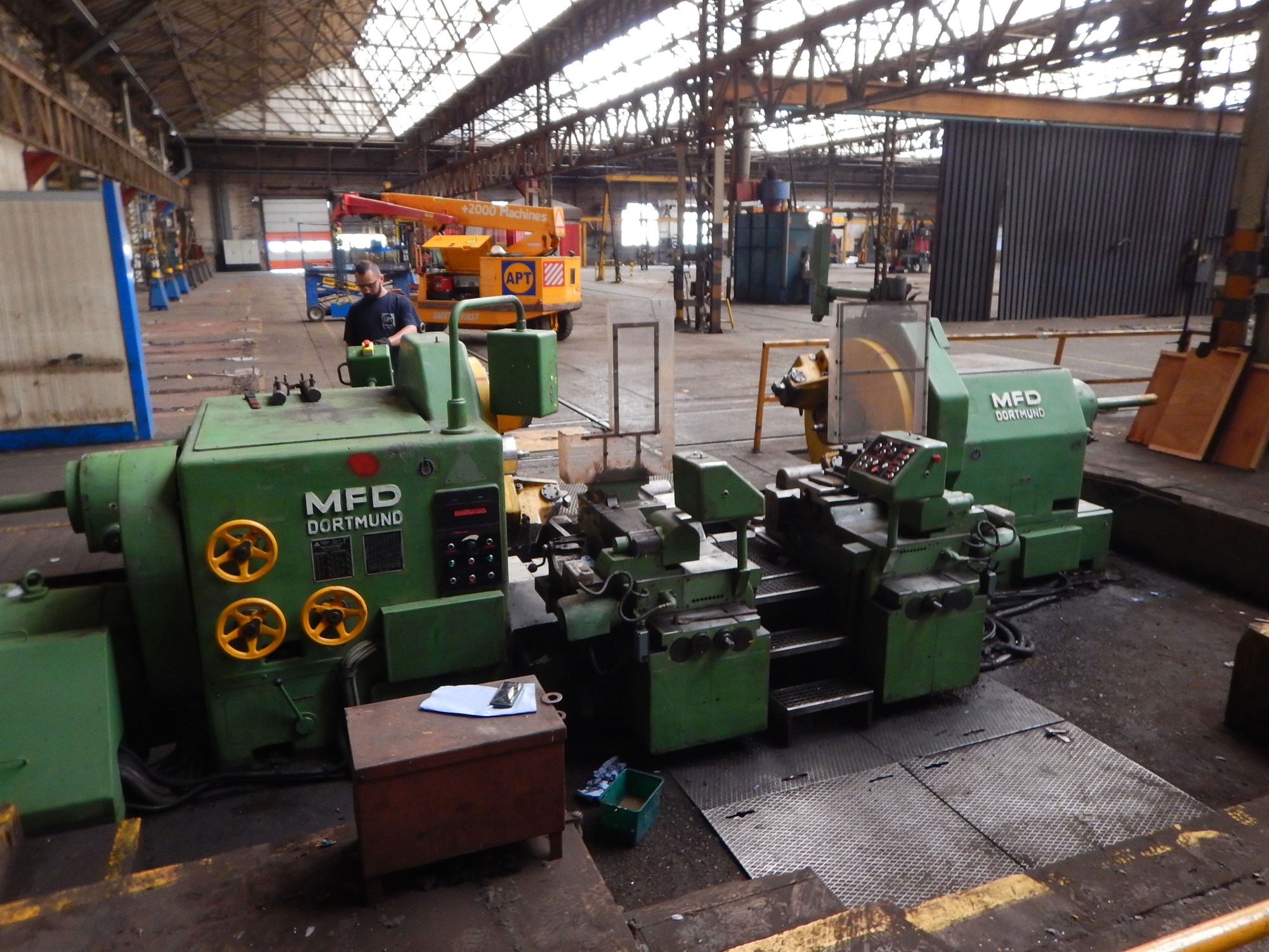 Hegenscheidt DRH II 110K train wheel lathe — Centre lathes — photo 9