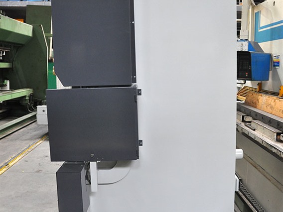 LVD PPEB 135 ton x 4270 mm CNC