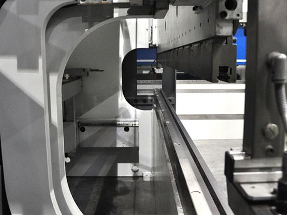 LVD PPEC 170 ton x 3100 mm CNC