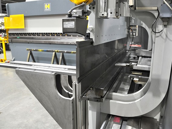 LVD PPEB 80 ton x 2100 mm CNC