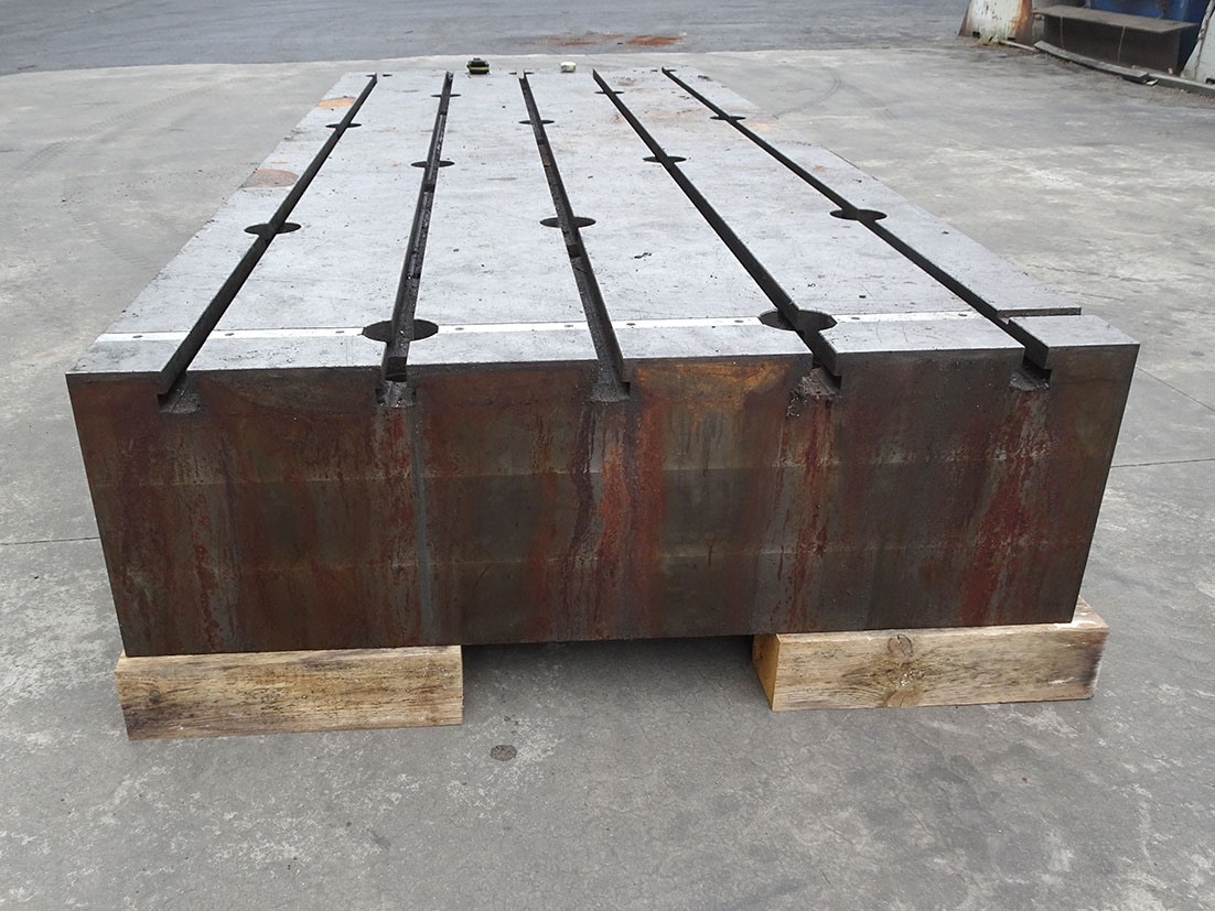 T-slot Table 3900 x 1600 x 500 mm — Tables & Floorplates — photo 3