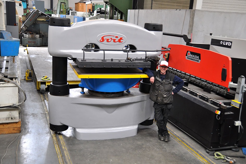 Svit 1000 ton heated press — H-frame presses — photo 4