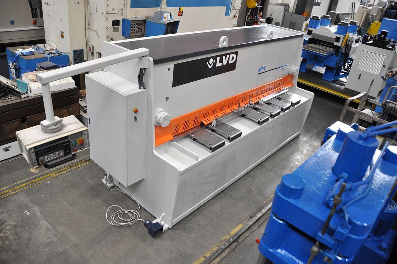 LVD HST-E 3100 x 13 mm CNC — Hydraulic guillotine shears — photo 1