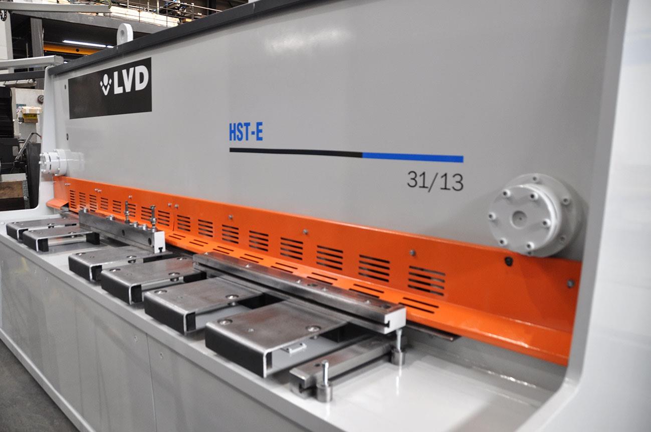 LVD HST-E 3100 x 13 mm CNC — Hydraulic guillotine shears — photo 4