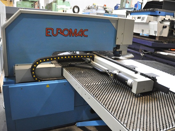 Euromac CX 1000/300 30 ton