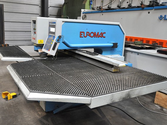 Euromac CX 1000/300 30 ton