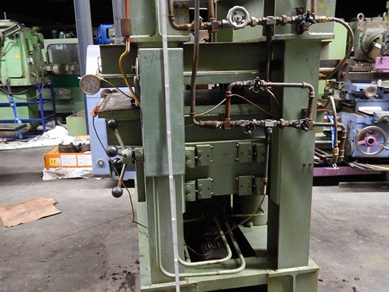 Alexy heated press 250 ton