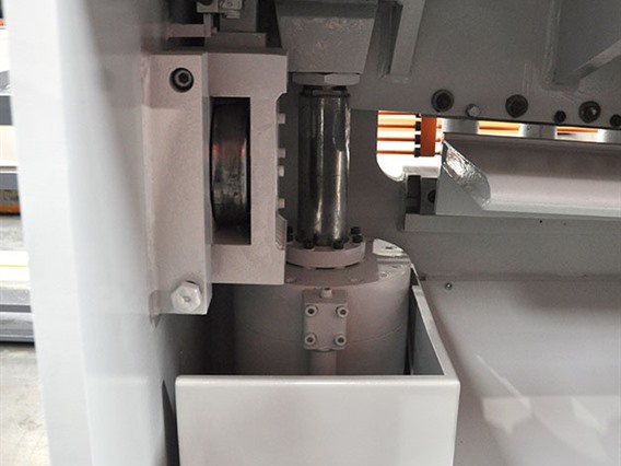 LVD MV 2500 x 8 mm