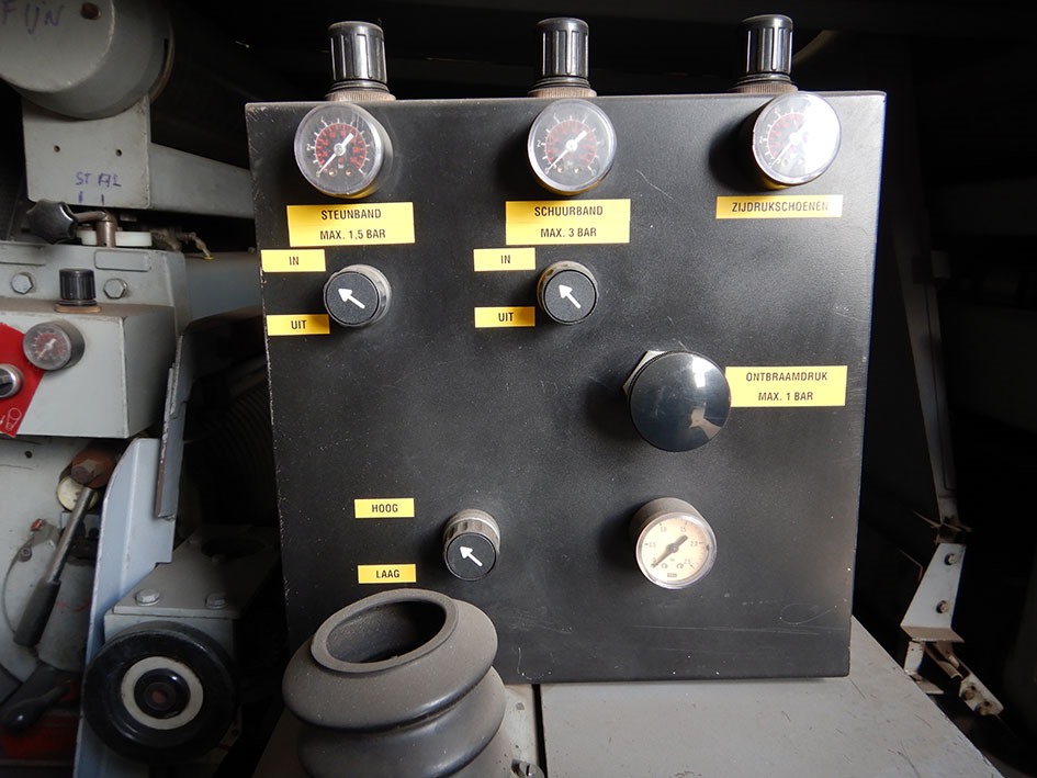 Timesavers Grindingmaster MC/OC-1300 — Abrasive band grinding machines — photo 17