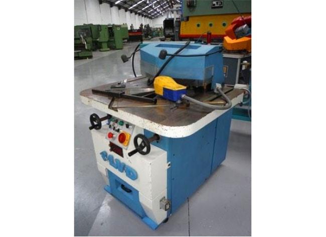 LVD VA 200/6 — Hydraulic corner notcher — photo 1